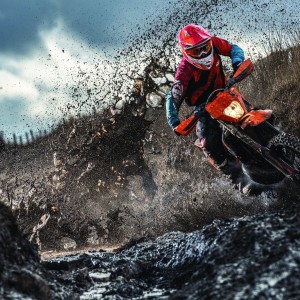 爱游戏官方网站入口登录-乌克兰胜利击败荷兰——欧洲预赛赛场呈现热闹场面，足球乌克兰对荷兰