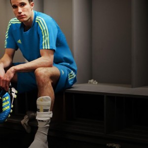 爱游戏娱乐网址-全场焦点：张伟28分火力全开，带领球队获胜！，张伟 20年