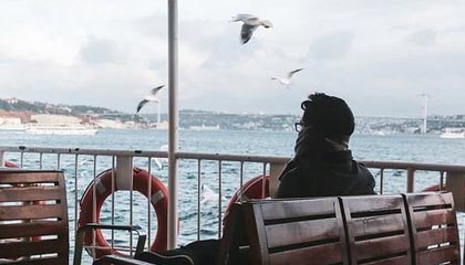 爱游戏大厅官网-《电竞产业多元布局：从游戏开发到赛事运营全线发力》，电竞产业分析数据参考