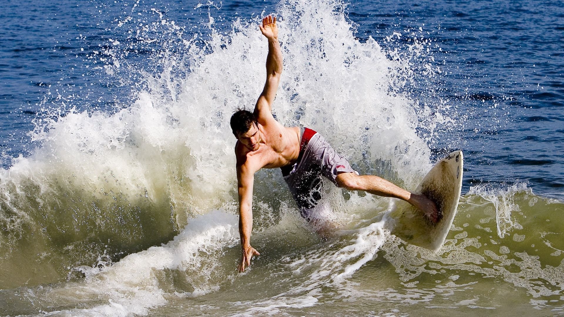 中国男足在巴黎奥运会上获得银牌，创历史，中国男足拿过奥运会冠军吗