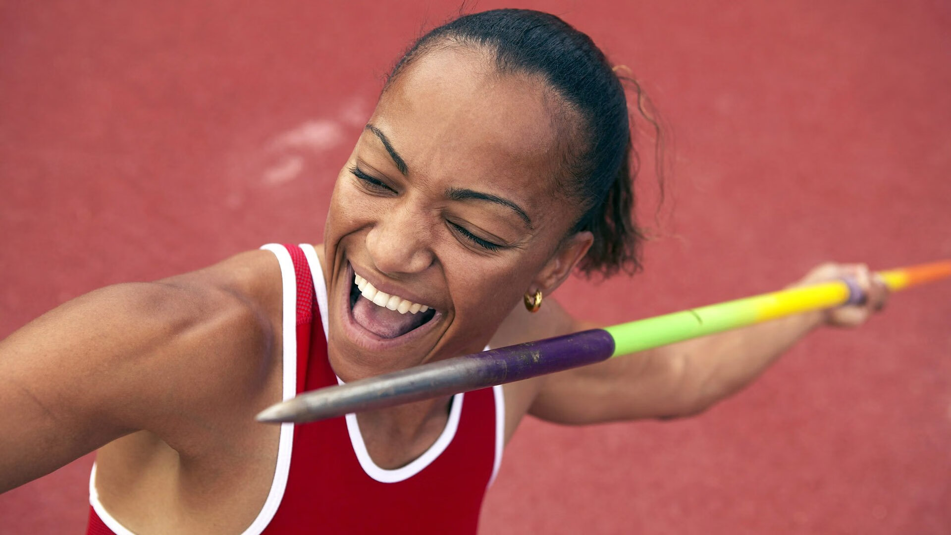 传统民族舞蹈与运动融合表演，文化体育双丰收，民族舞蹈的传承与创新